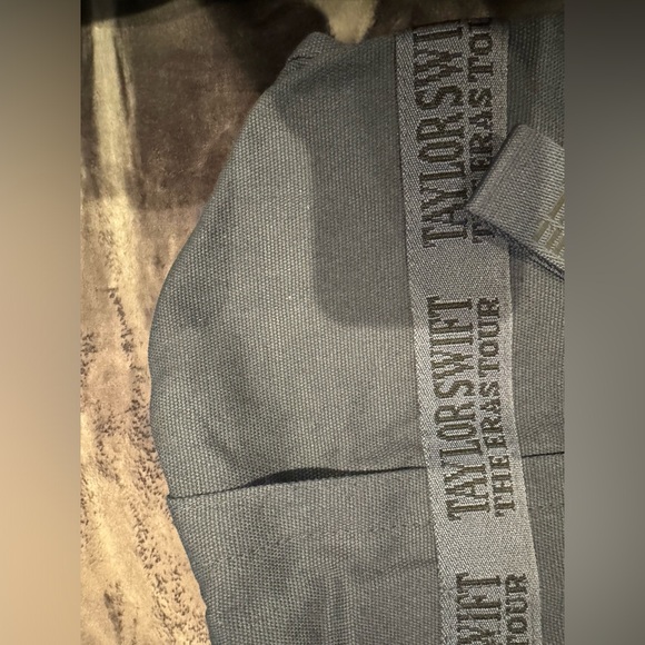 The Eras Tour duffle bag - Picture 6 of 8